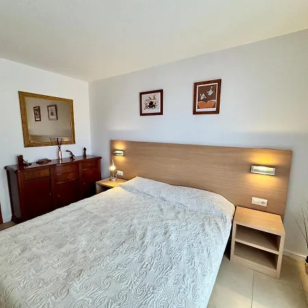 In With Pool And Parking *