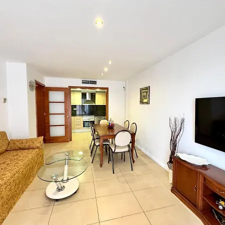 In With Pool And Parking Lloret de Mar