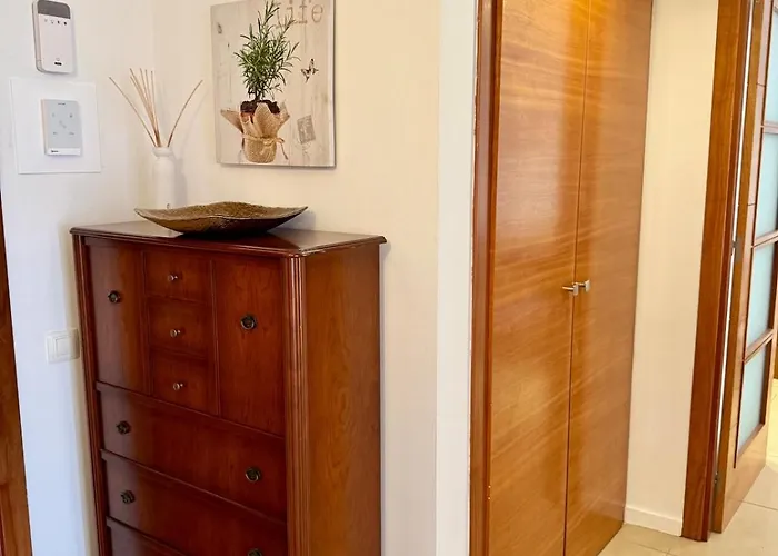 In With Pool And Parking *